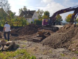 Abtragen des Humus - 29.09.2017 Abtragen des Humus - 29.09.2017