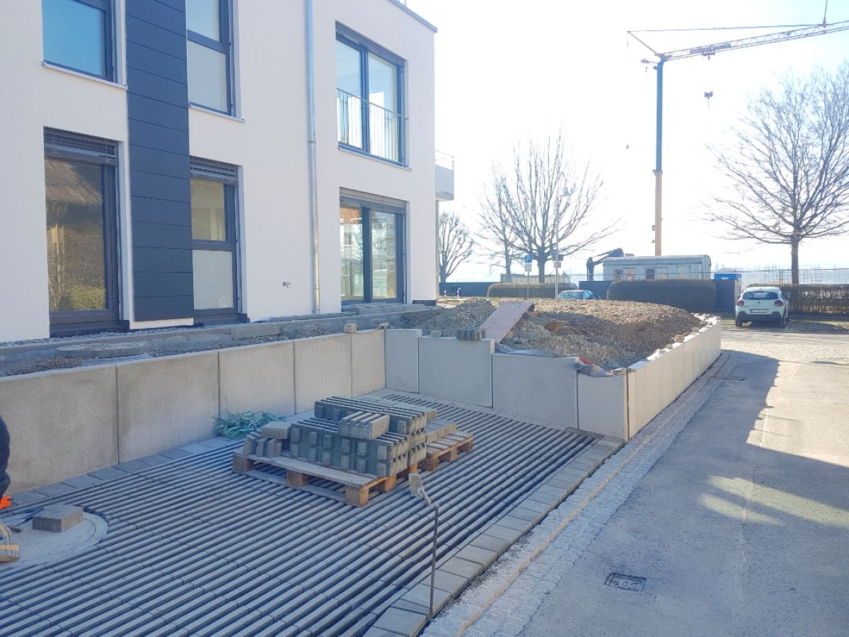 Außenanlagen Haus A - 12.03.2020 Außenanlagen Haus A - 12.03.2020