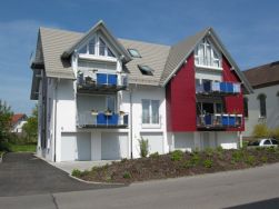 4 Familien Wohnhaus in Moos